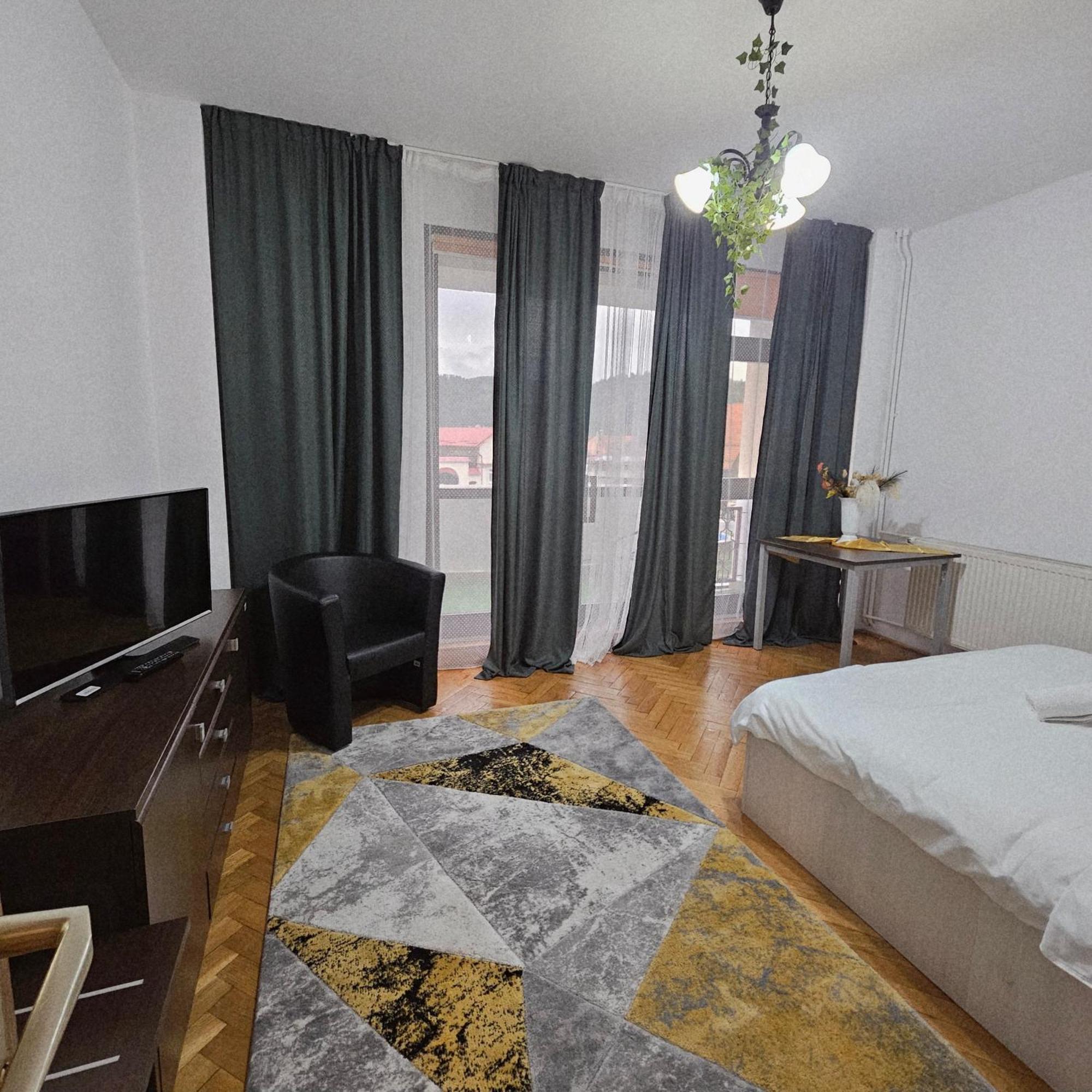 Apartment Zarnesti City Centre Vmp Free Parking Bilik gambar